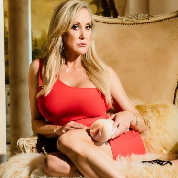 7 Reasons to Buy the Brandi Love Fleshlight