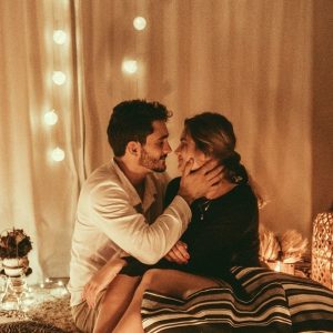 Top 9 Romantic Date Night Ideas to Plan an Intimate Evening