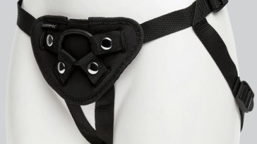 Strapless Strap-Ons vs. Traditional Harnesses: Which is Better?